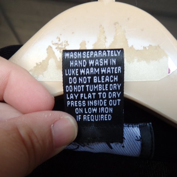 Slinki black dress top with zipper - Picture 6 of 7